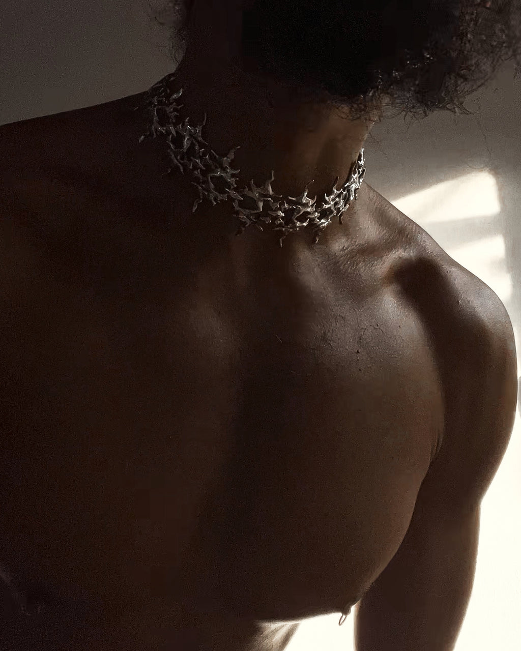 Tribal spine | Choker